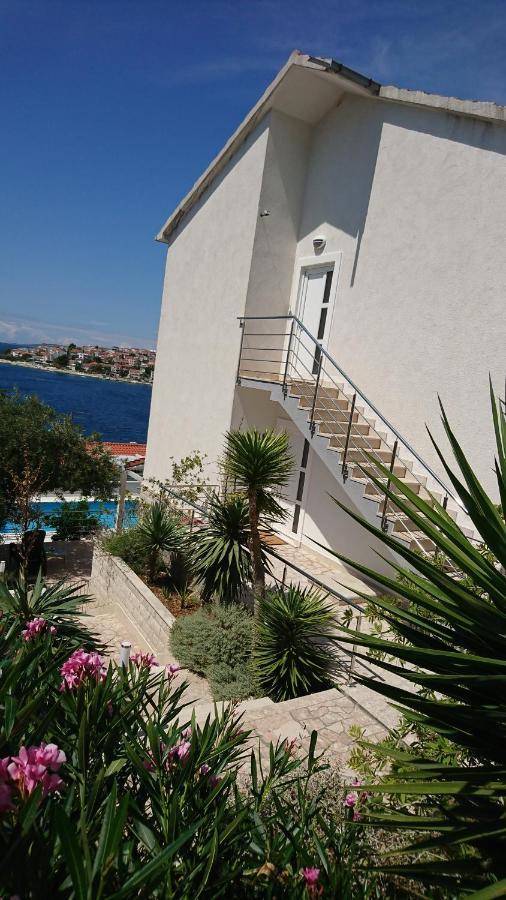 Charming Modern House With The New Swimming Pool - Apartment Maya 1 Trogir Exterior foto